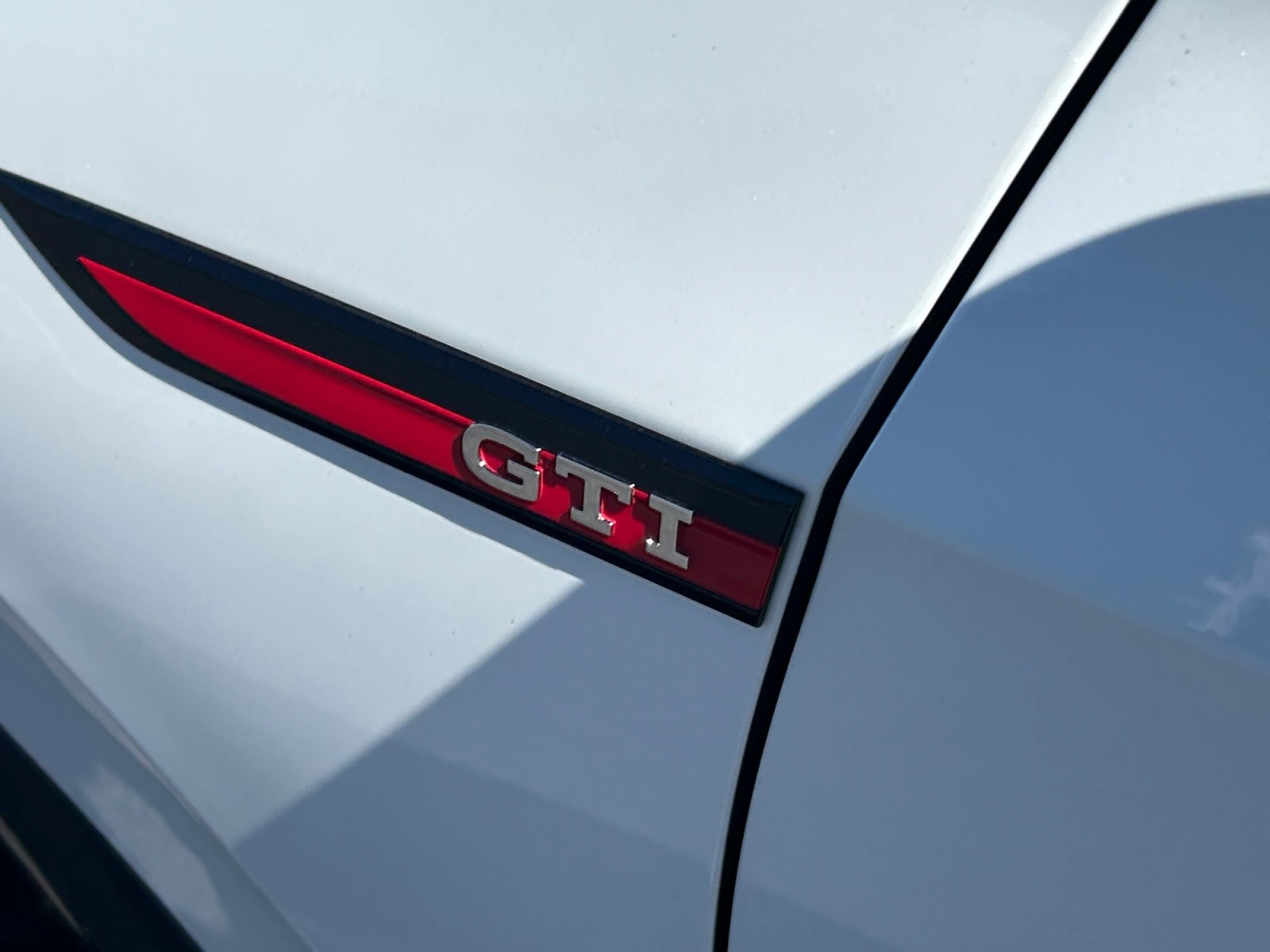 Used 2024 Volkswagen GTI SE FWD image 22