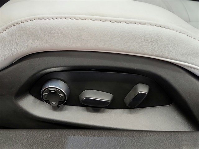 Used 2024 Chevrolet Corvette Stingray Preferred Cpe w/ Z51 Performance Package image 30