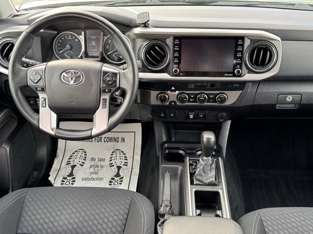 Used 2021 Toyota Tacoma SR5 w/ Trail Edition image 17