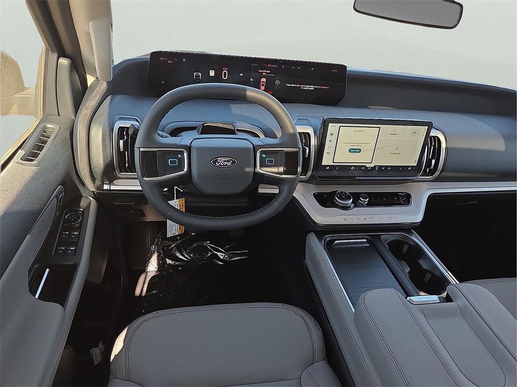 New 2025 Ford Expedition Active image 11