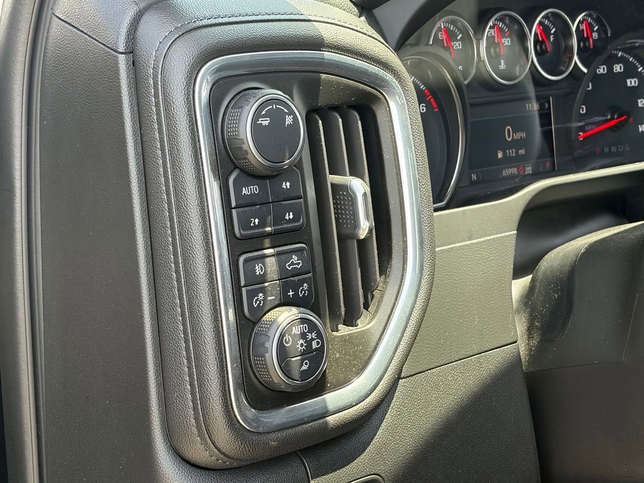 Used 2019 Chevrolet Silverado 1500 RST w/ All-Star Edition AWD/4WD image 7