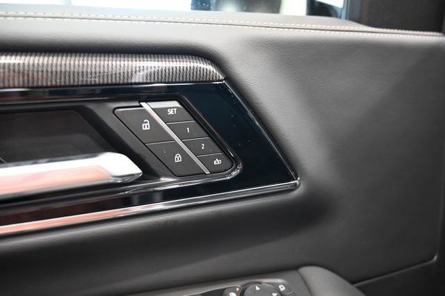 New 2026 GMC Yukon XL Elevation w/ Elevation Premium Package AWD/4WD image 32