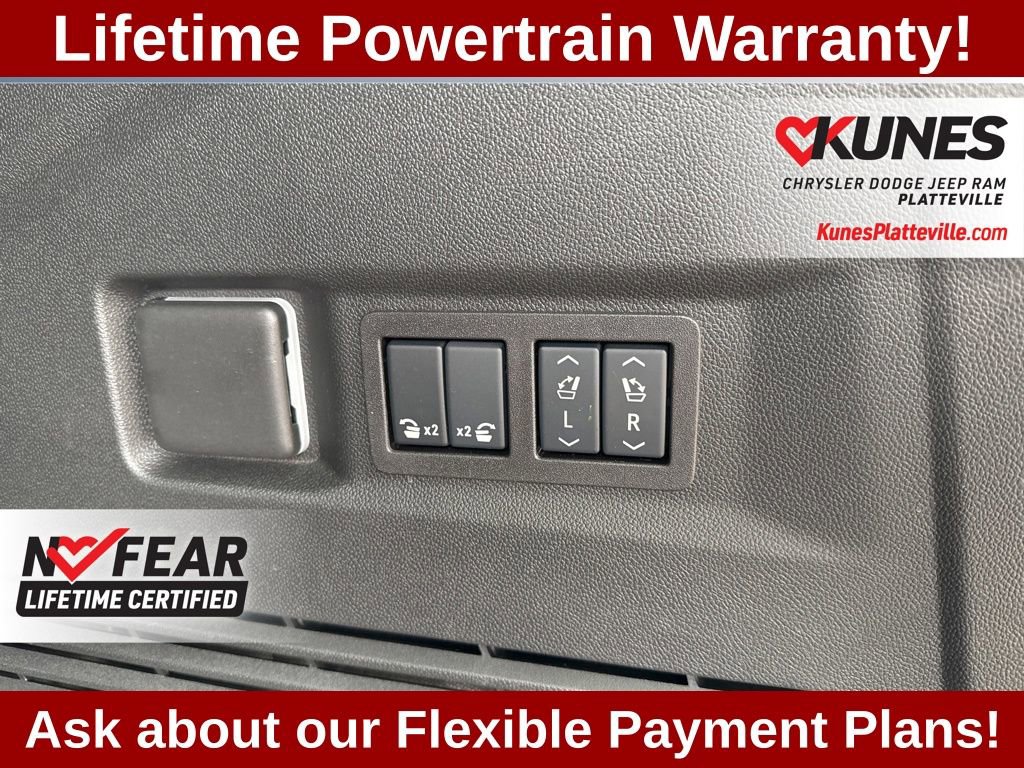 Used 2025 Chevrolet Tahoe LT w/ Comfort Package image 34