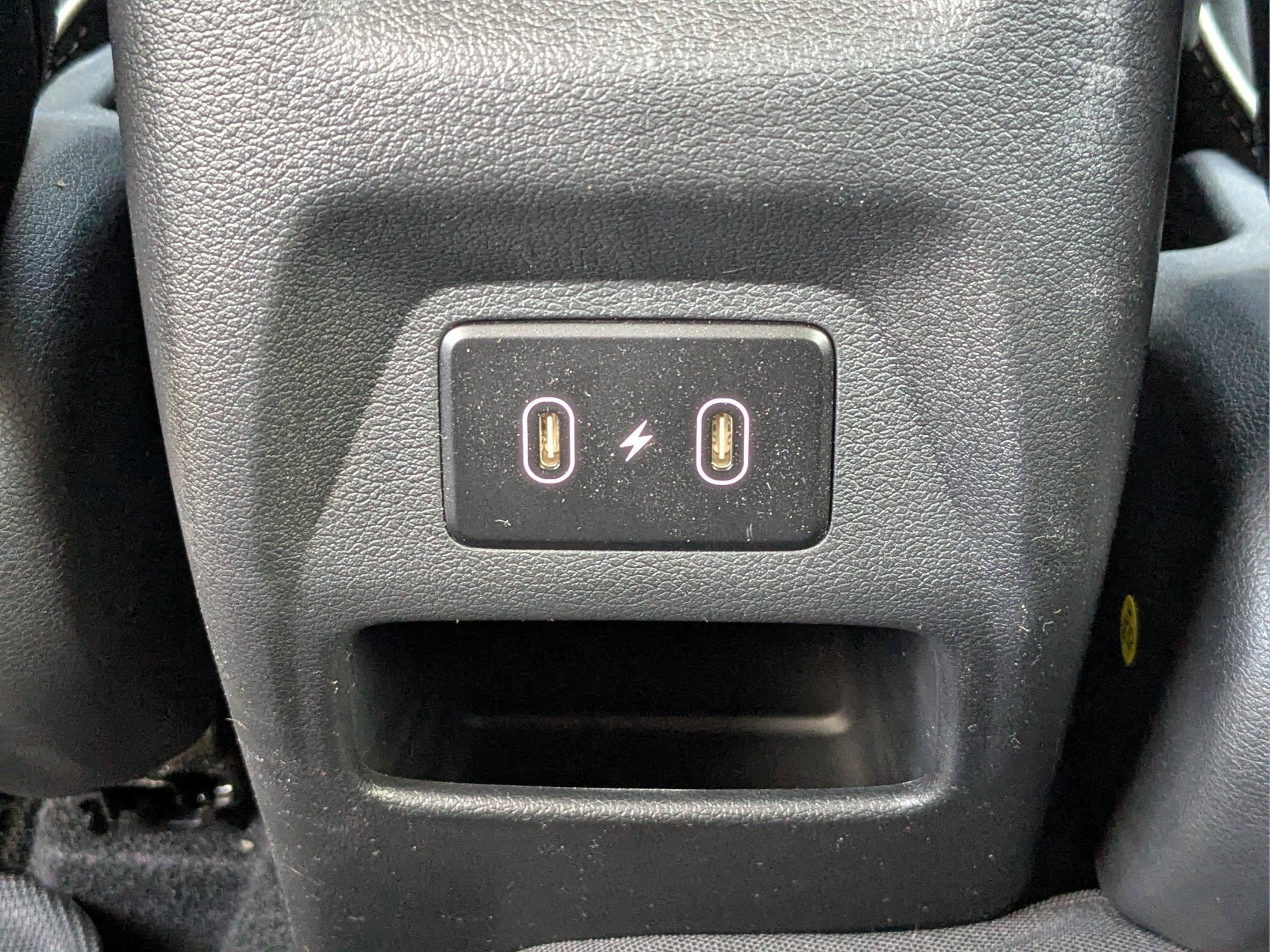 Certified 2025 Hyundai Venue Limited FWD image 16