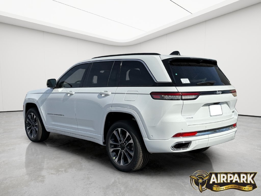 New 2025 Jeep Grand Cherokee Overland w/ Adv Protech Group III AWD/4WD image 7