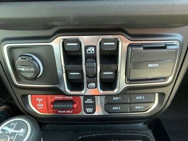 Used 2026 Jeep Wrangler Unlimited Rubicon AWD/4WD image 30