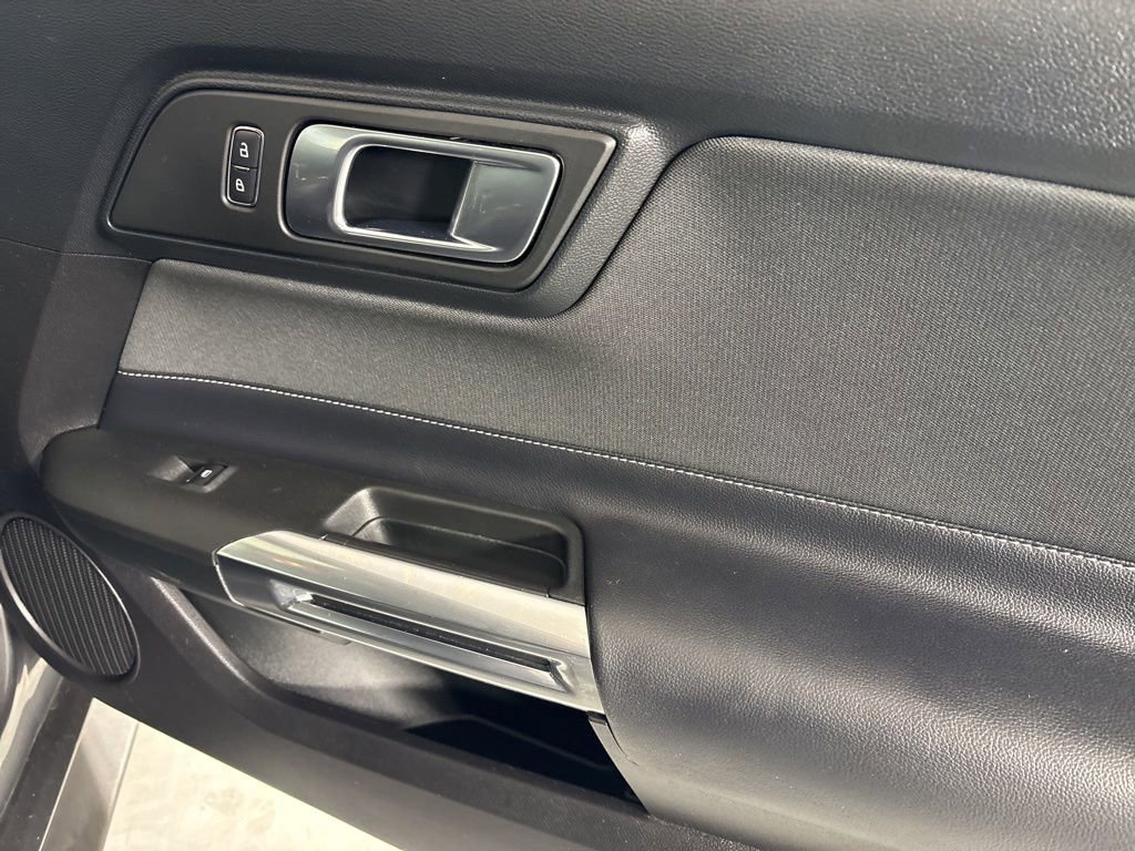 Used 2022 Ford Mustang Coupe image 13