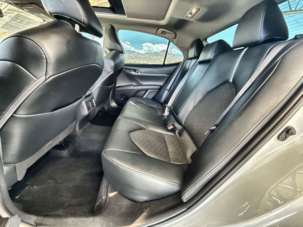Used 2022 Toyota Camry XSE FWD image 17