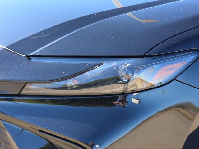 Used 2025 Toyota Camry SE image 4