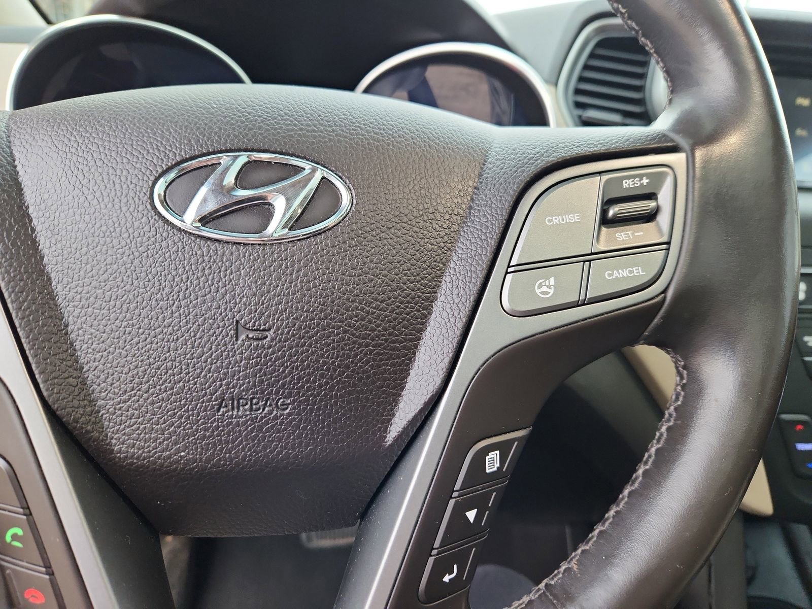 Used 2014 Hyundai Santa Fe Sport w/ Technology Package 04 image 20