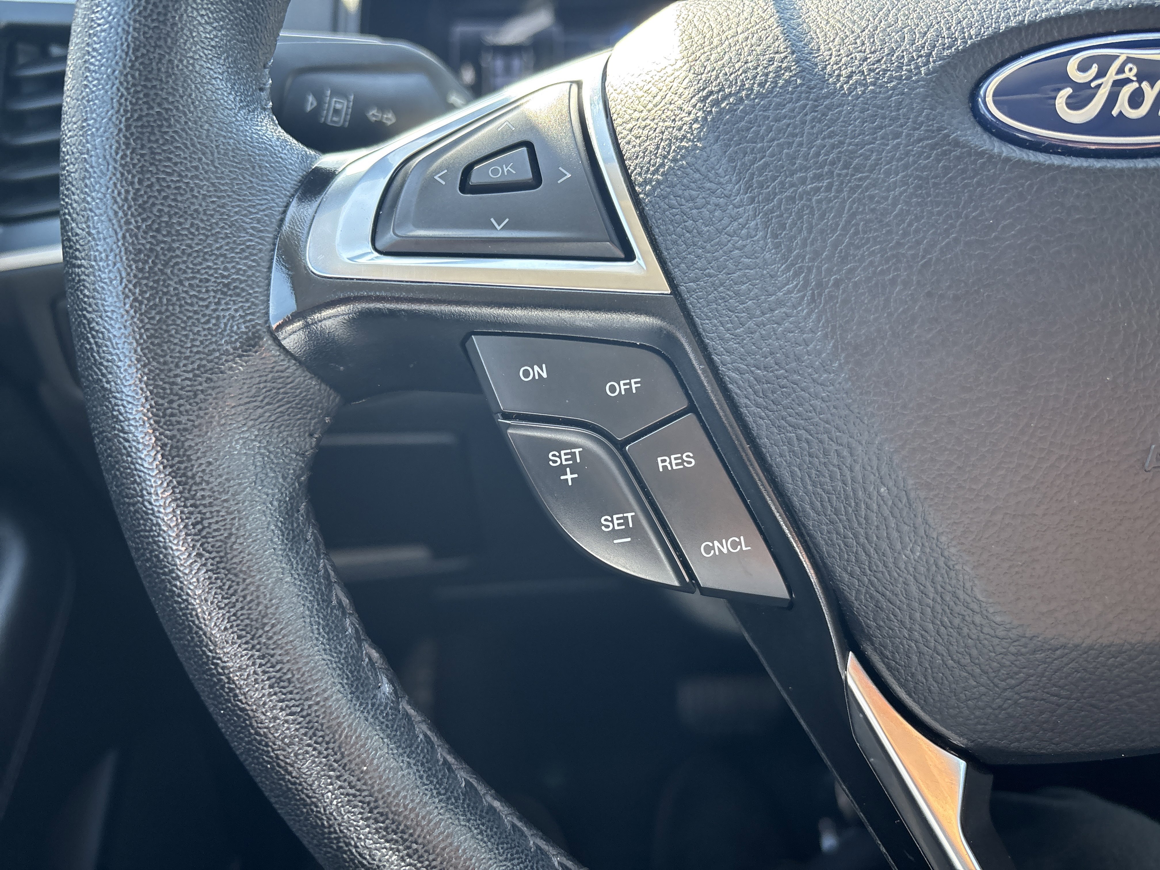 Used 2024 Ford Edge SEL image 19