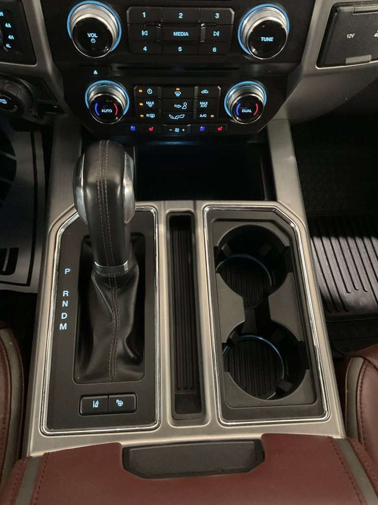 Used 2018 Ford F150 Platinum w/ Equipment Group 701A Luxury image 18