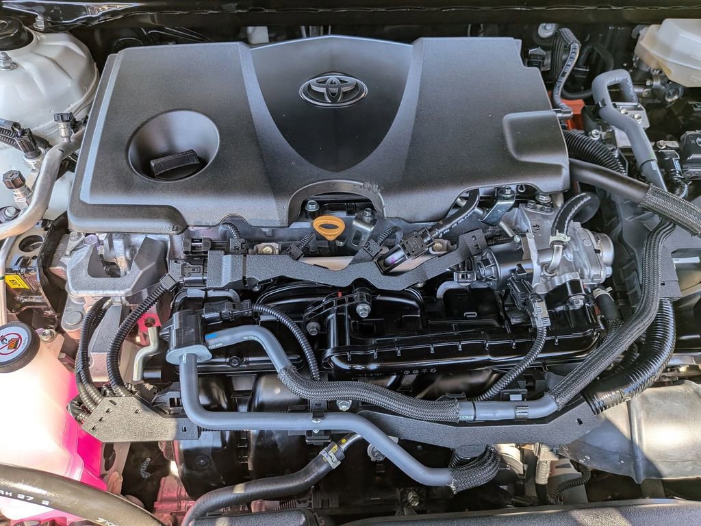 Used 2025 Toyota Camry LE image 29