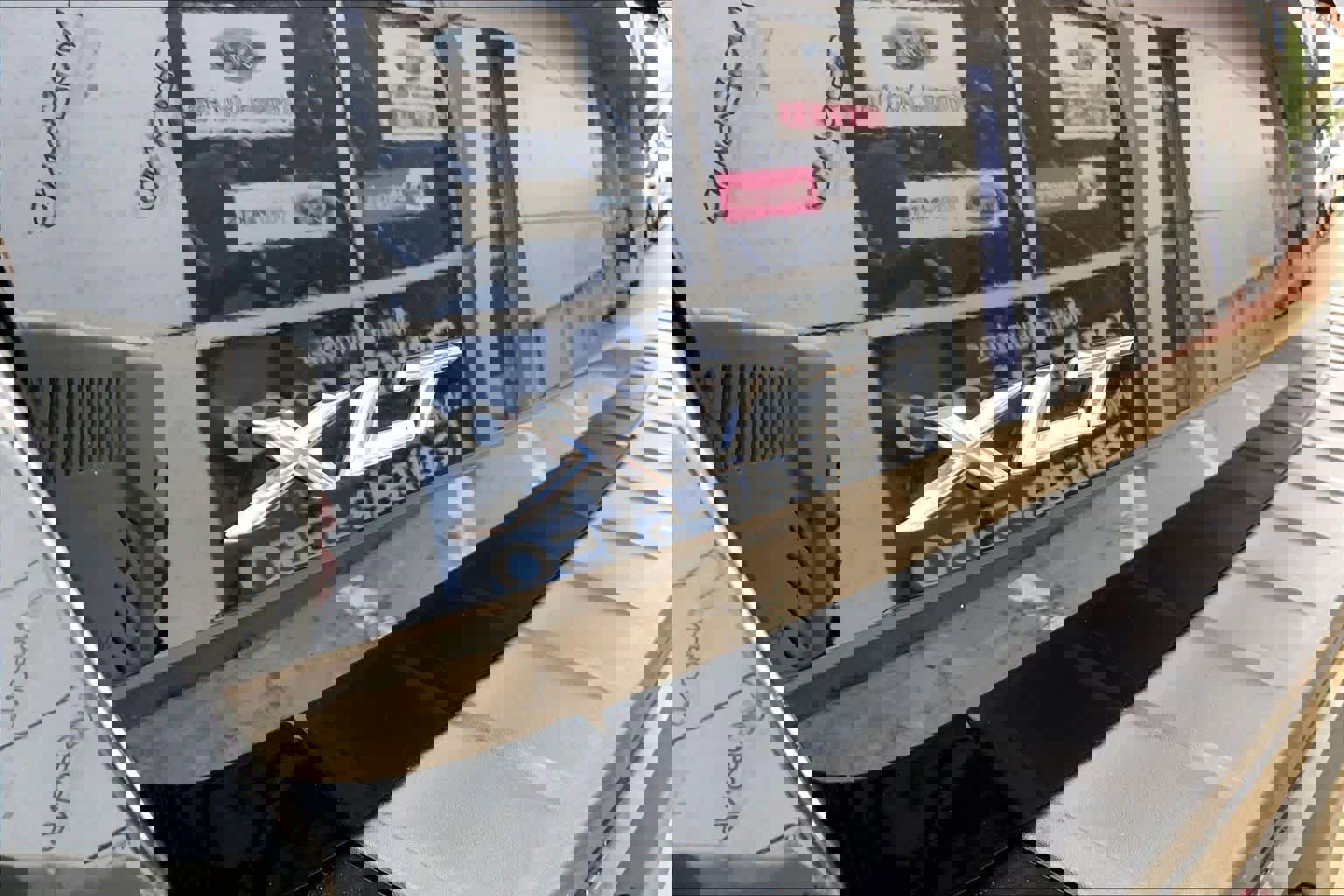 Used 2024 Ford Explorer XLT RWD image 10