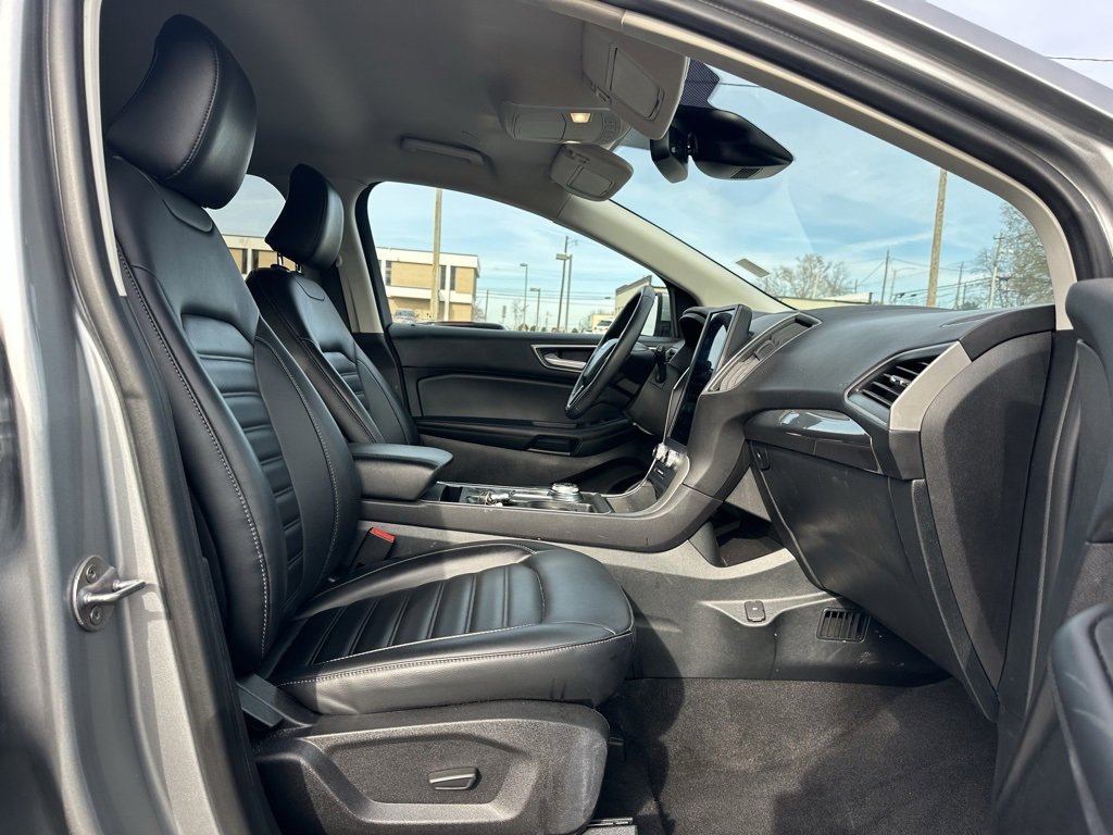 Used 2024 Ford Edge SEL image 12