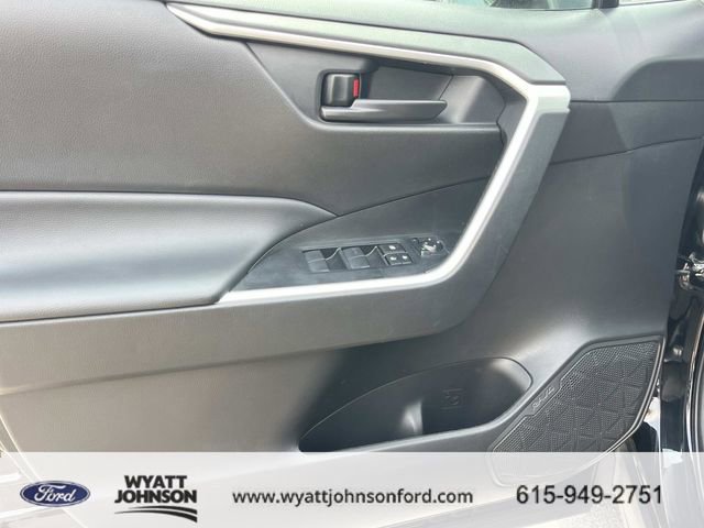 Used 2024 Toyota RAV4 LE AWD/4WD image 25