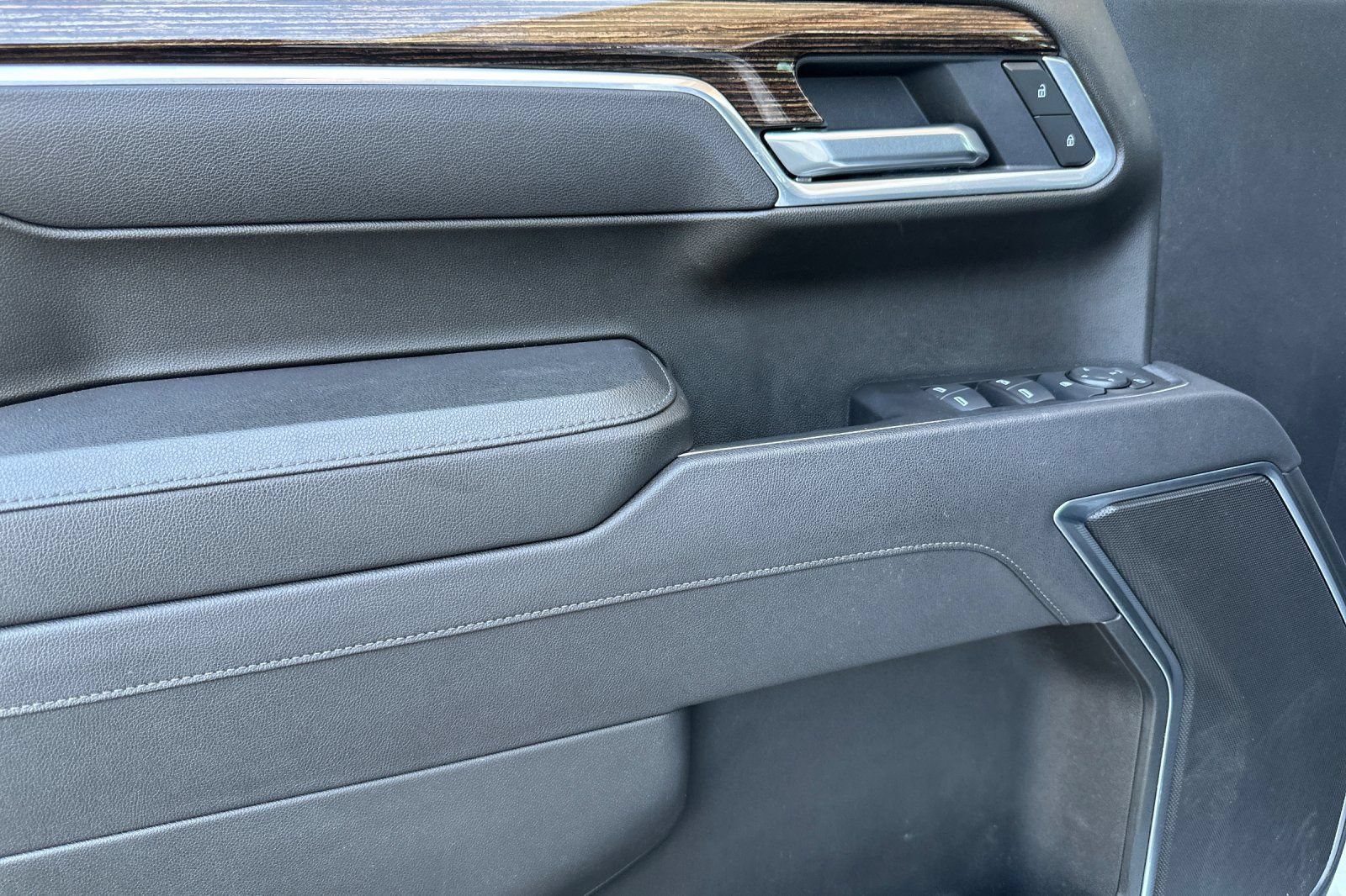 Certified 2026 GMC Sierra 1500 Elevation RWD image 11