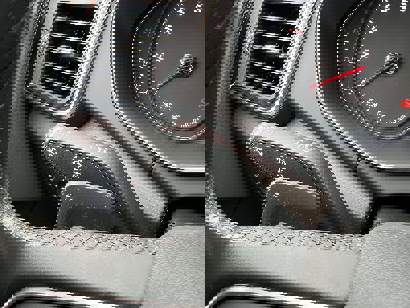 Used 2021 Audi Q5 Premium w/ Convenience Package image 29