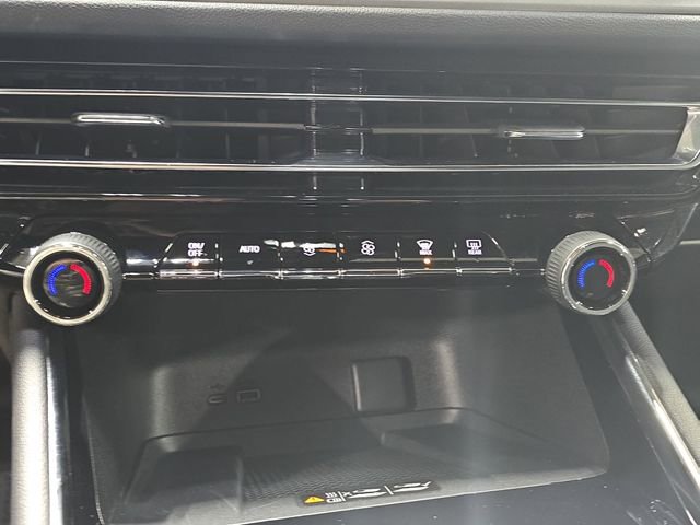 New 2026 Chevrolet Traverse LT w/ Driver Confidence Package image 24