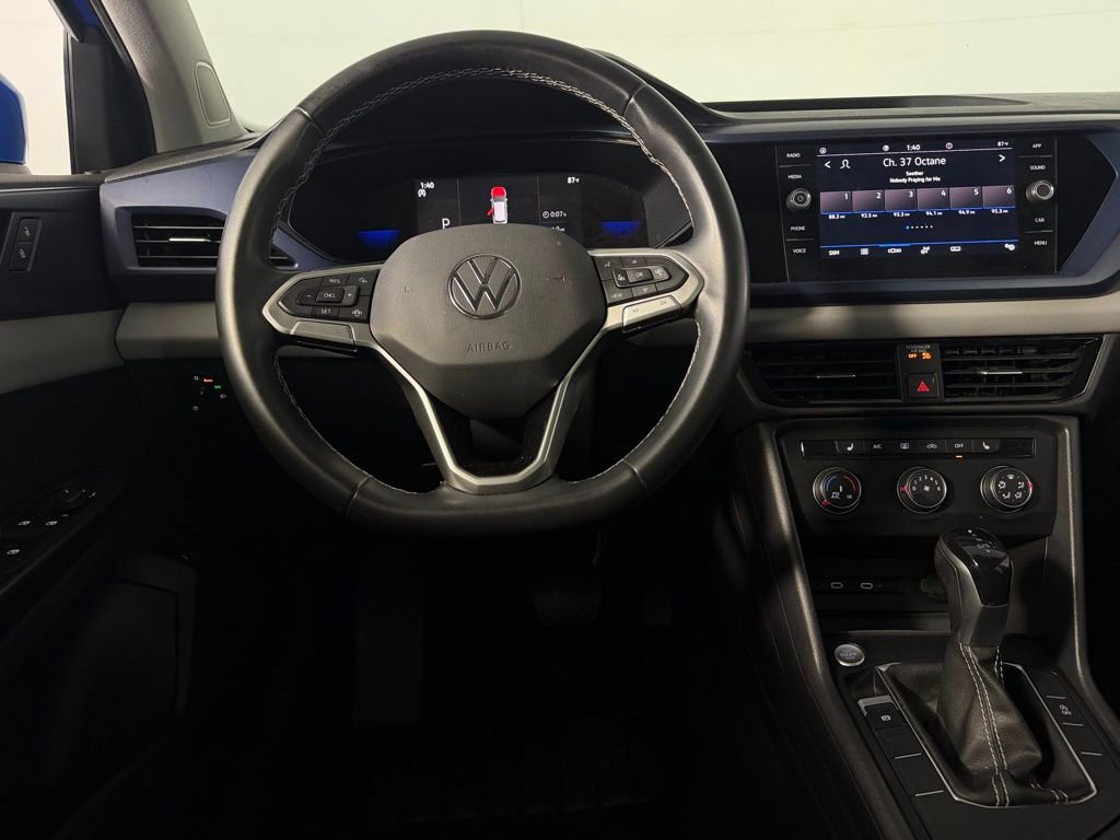 Used 2022 Volkswagen Taos SE w/ Panoramic Sunroof Package FWD image 13