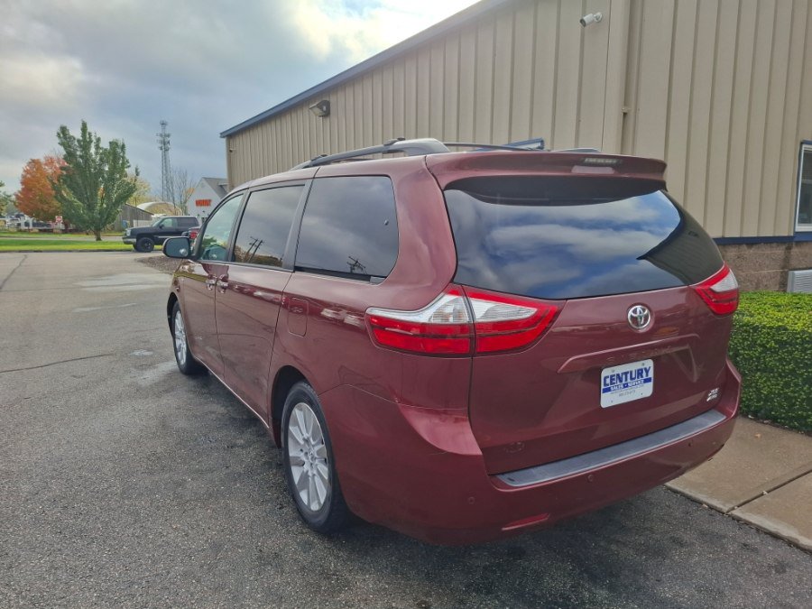 Used 2016 Toyota Sienna XLE w/ XLE Navigation Package AWD/4WD image 6