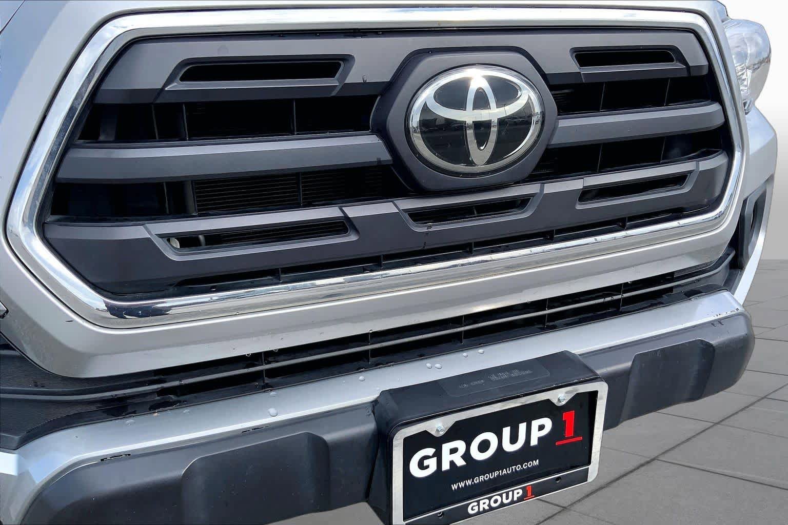 Used 2019 Toyota Tacoma SR5 RWD image 29
