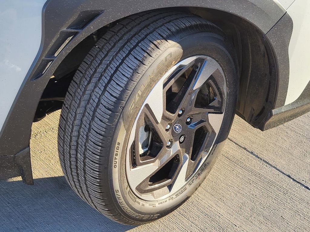 Certified 2025 Subaru Crosstrek 2.5i Limited w/ Crosstrek Mirror Package image 5