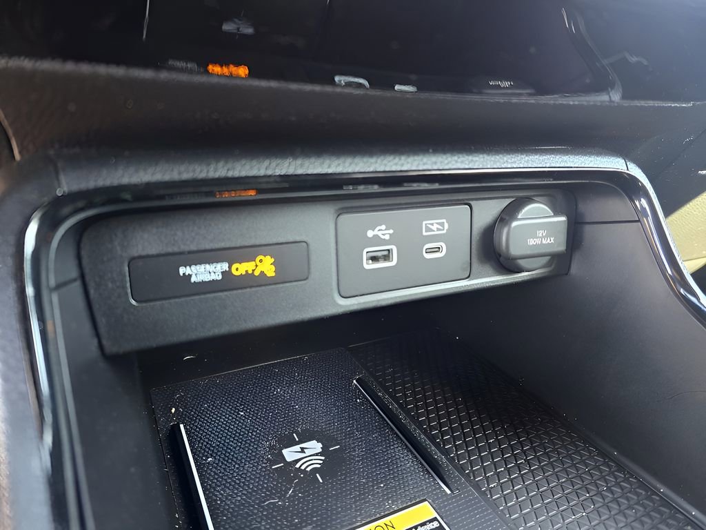 Used 2025 Honda CR-V Sport Touring image 18