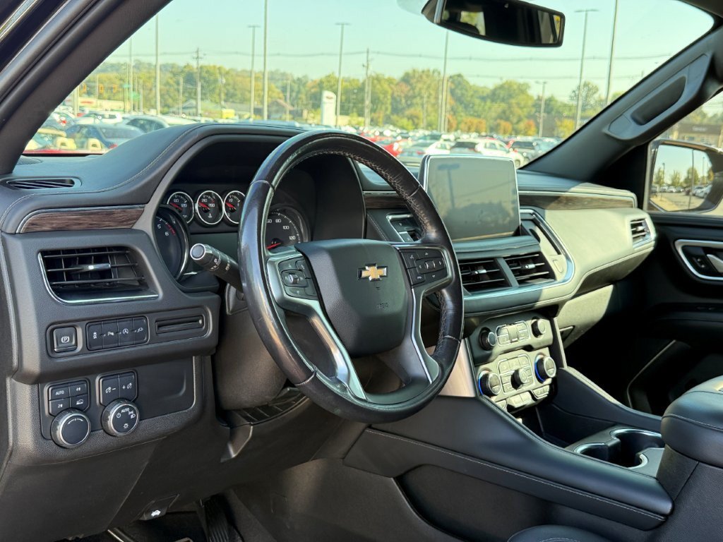 Used 2021 Chevrolet Suburban LT AWD/4WD image 11