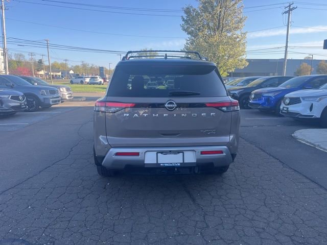 Used 2023 Nissan Pathfinder Platinum AWD/4WD image 12