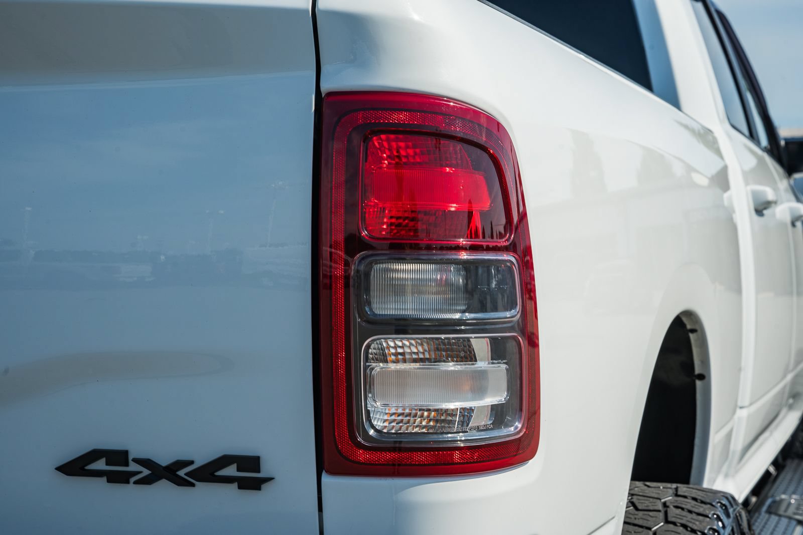Used 2022 RAM 2500 Big Horn w/ Night Edition AWD/4WD image 9