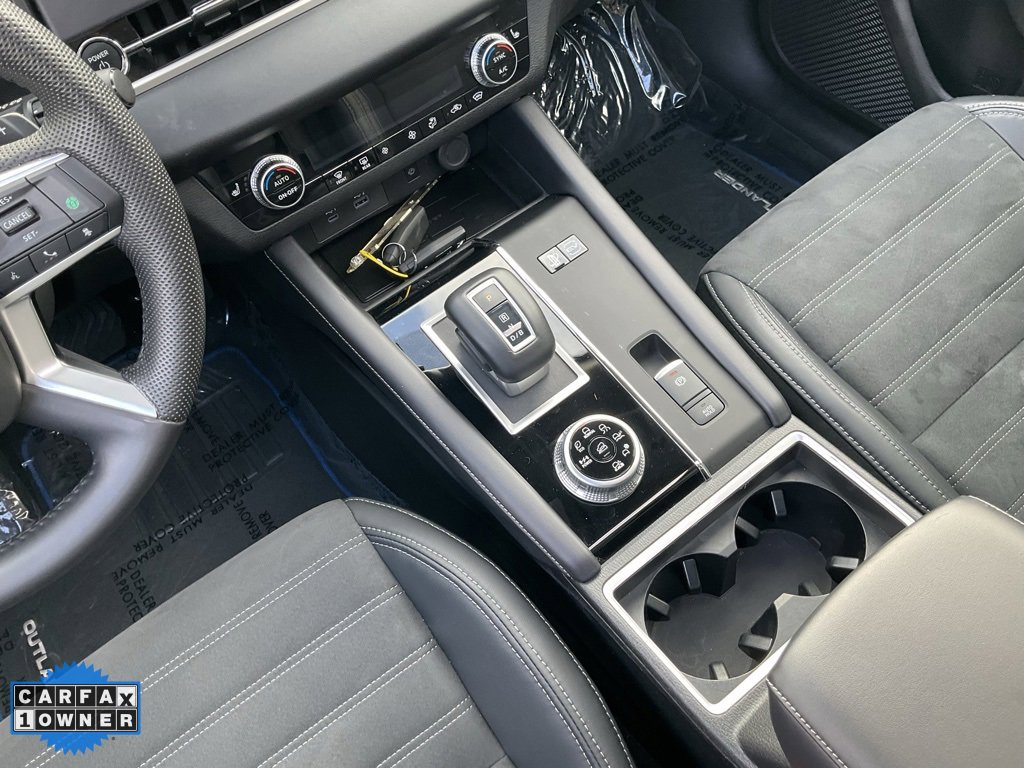 Used 2023 Mitsubishi Outlander SE image 49