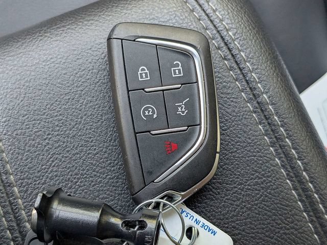 Certified 2025 Cadillac XT4 Premium Luxury FWD image 33