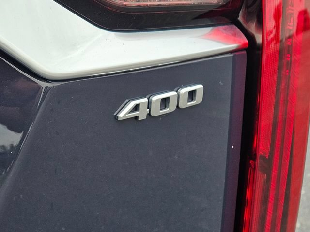 Used 2024 Cadillac XT6 Premium Luxury w/ Technology Package AWD/4WD image 17