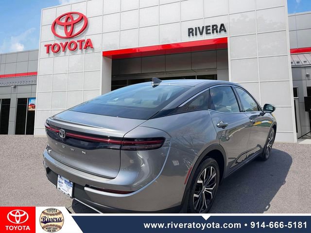 Used 2023 Toyota Crown XLE image 6