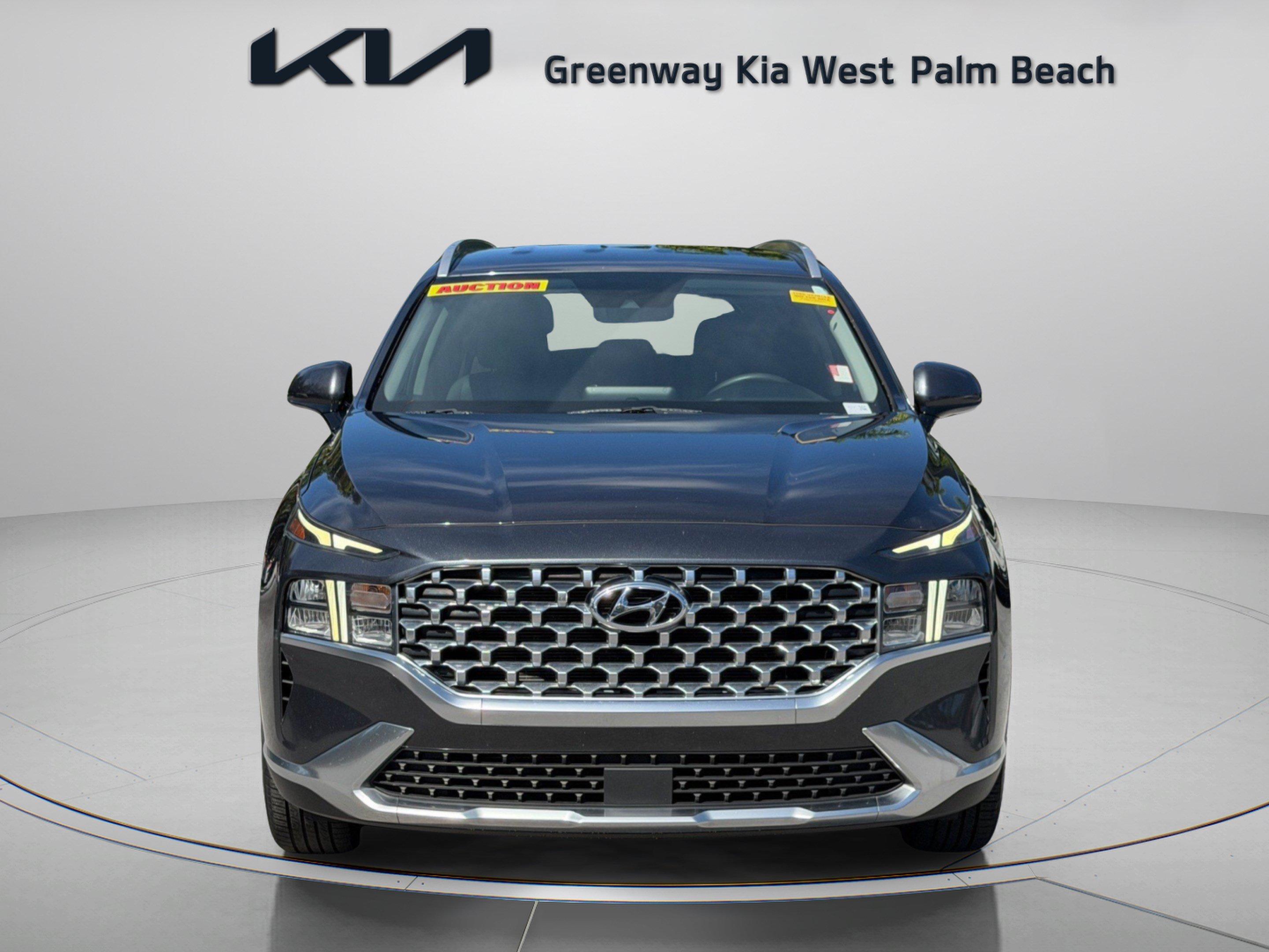 Used 2021 Hyundai Santa Fe SEL FWD image 2