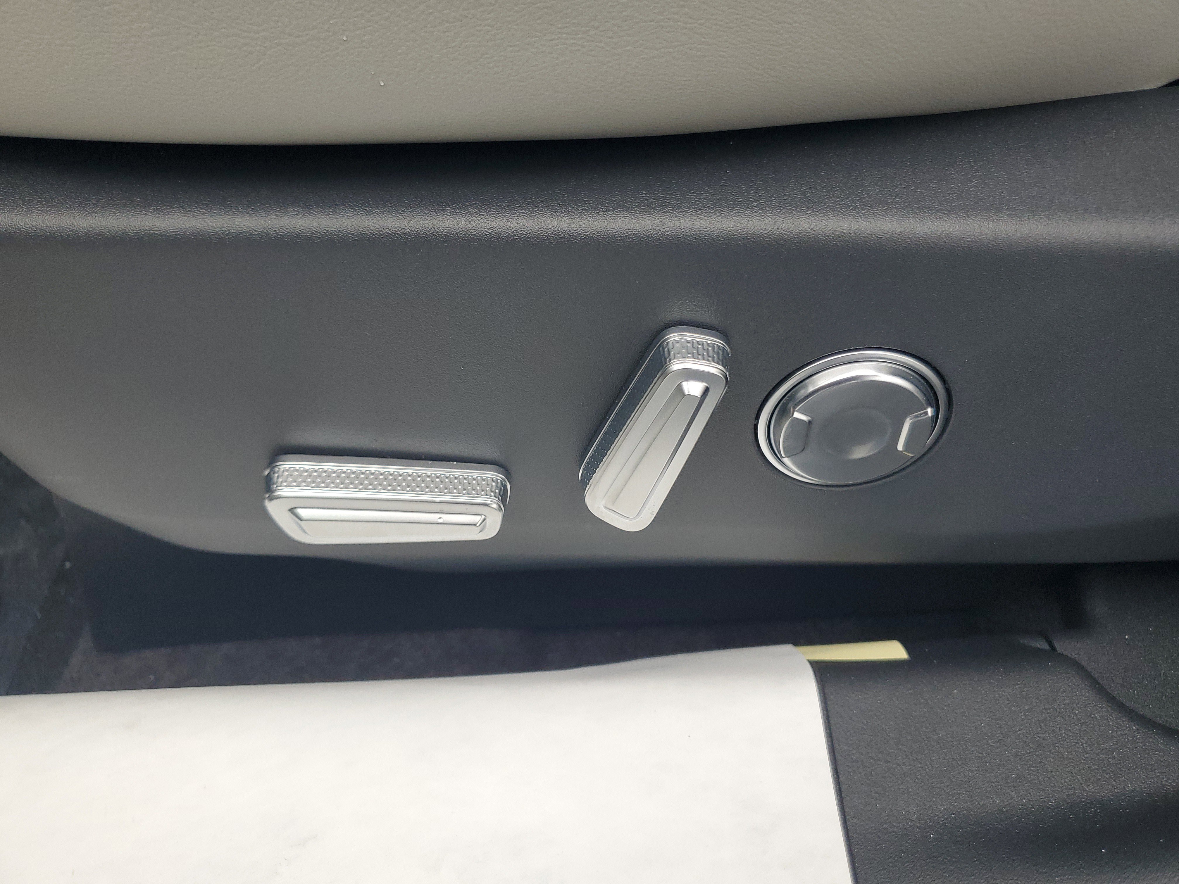 New 2026 Lincoln Nautilus Reserve w/ Jet Appearance Package image 12