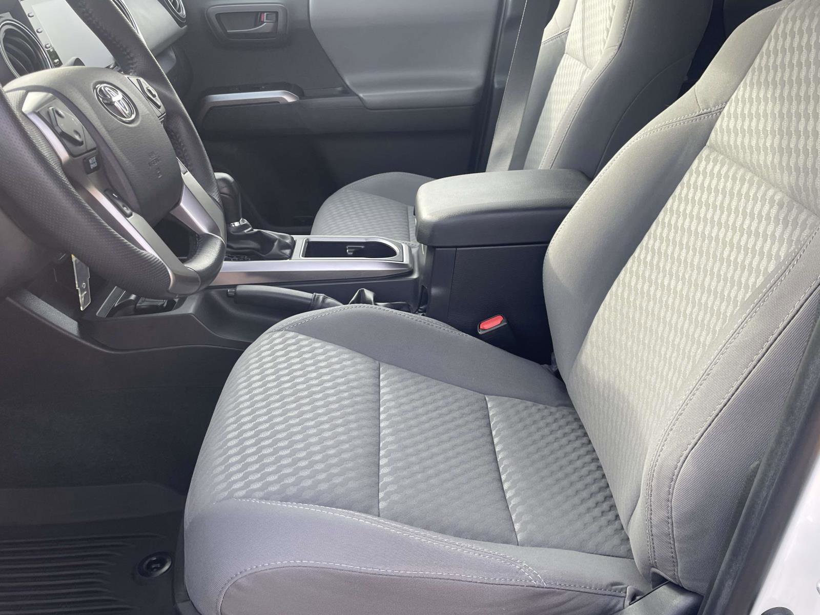 Used 2022 Toyota Tacoma SR5 image 17