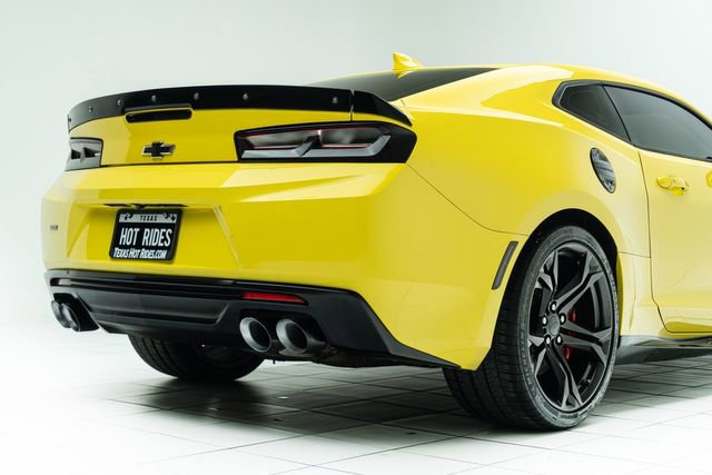Used 2018 Chevrolet Camaro SS RWD image 14
