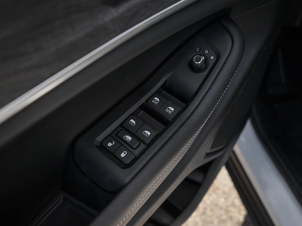 New 2025 Jeep Grand Cherokee Limited image 18