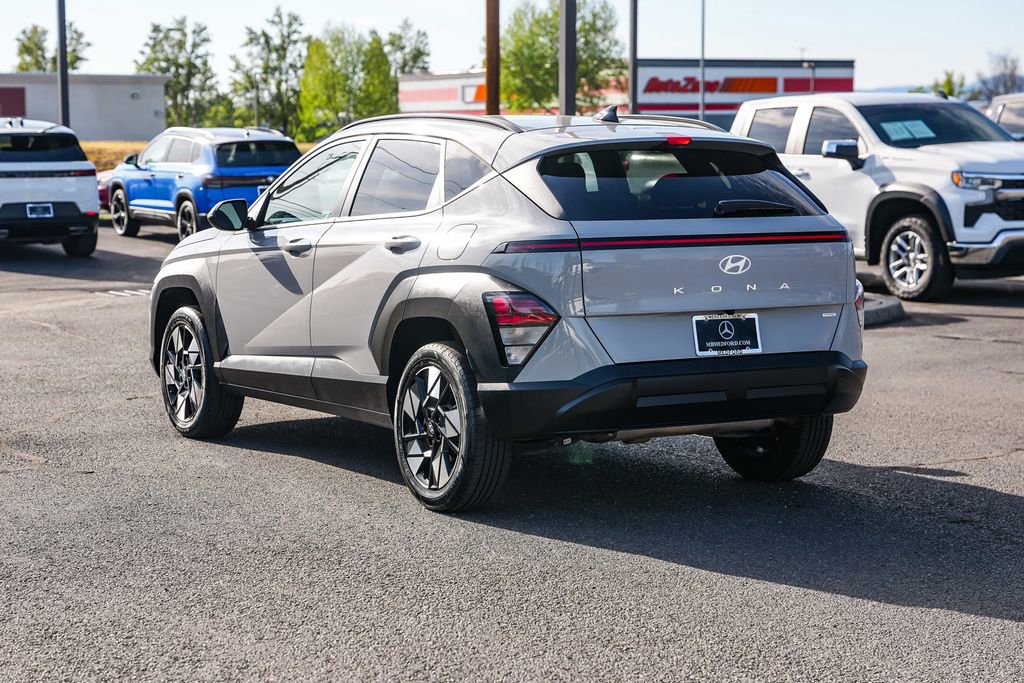 Used 2025 Hyundai Kona SEL AWD/4WD image 9