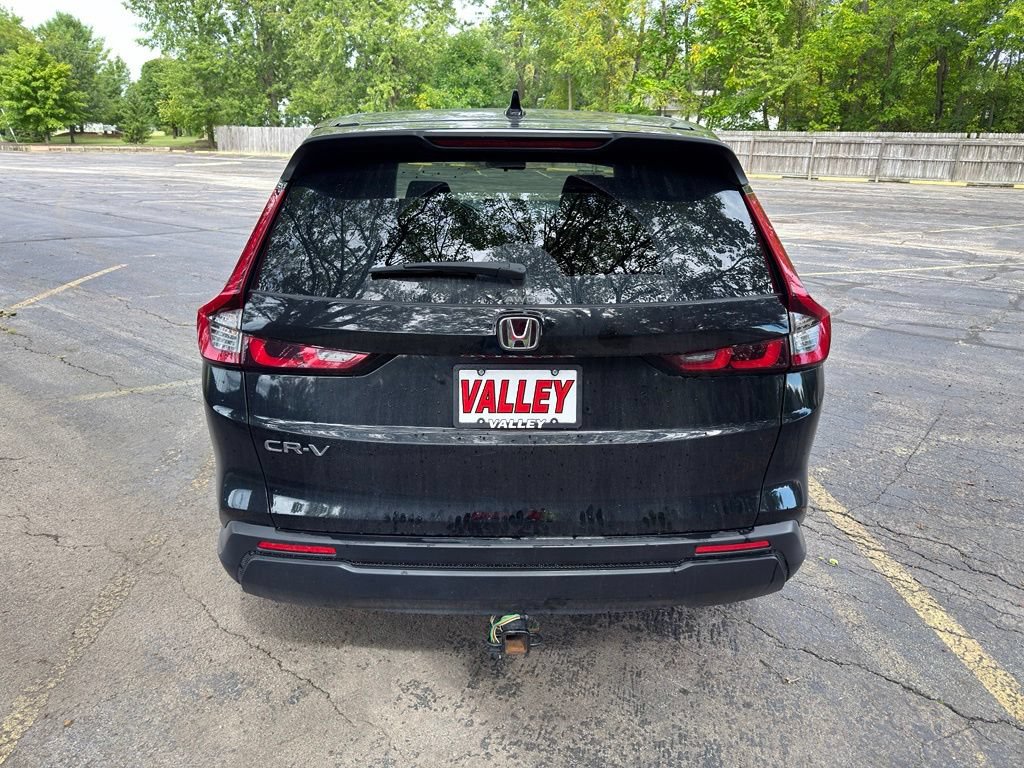 Used 2025 Honda CR-V EX image 8