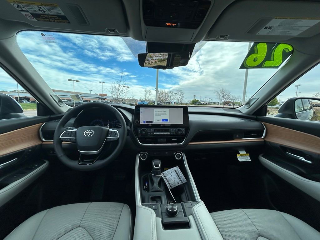 Used 2026 Toyota Grand Highlander AWD image 10
