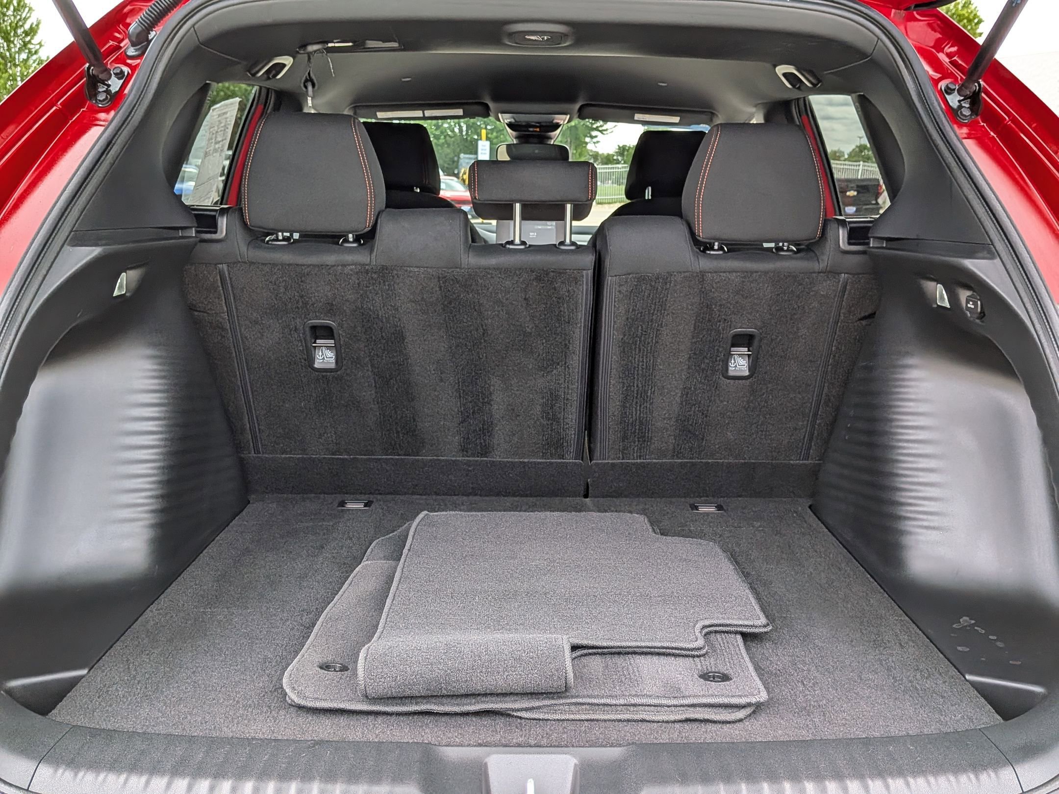 Certified 2025 Honda HR-V Sport image 24