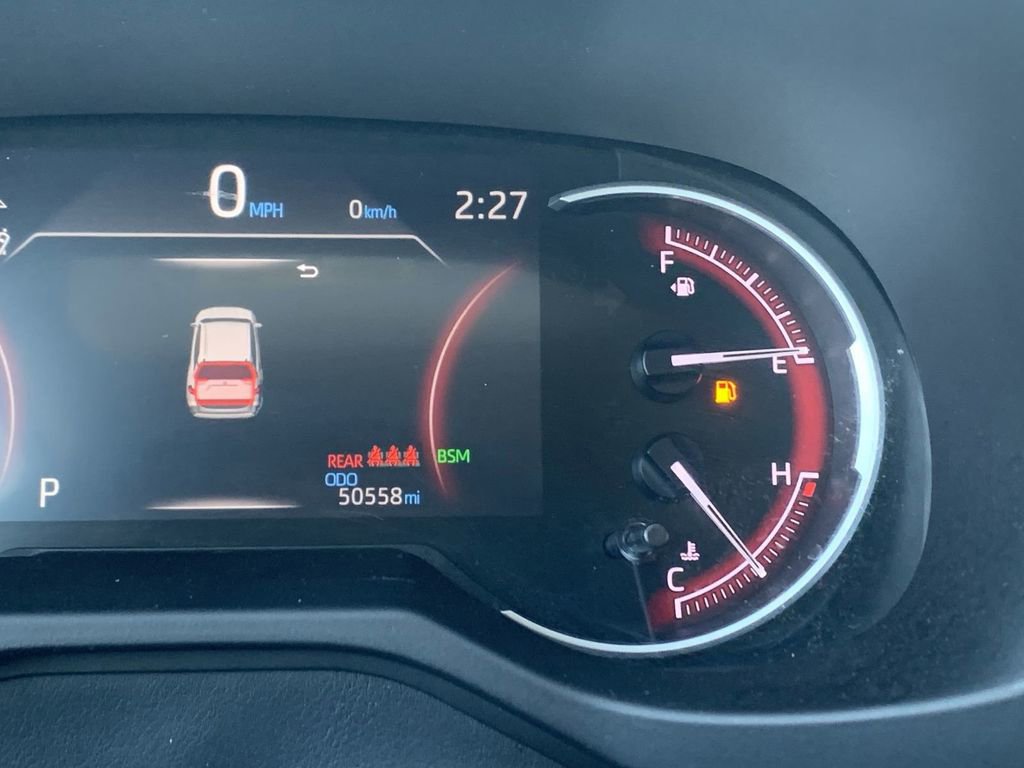 Used 2024 Toyota RAV4 XLE image 9