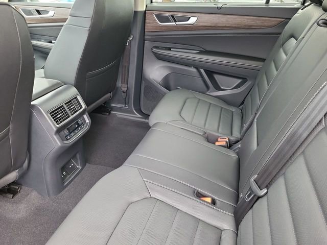 New 2026 Volkswagen Atlas SEL image 13