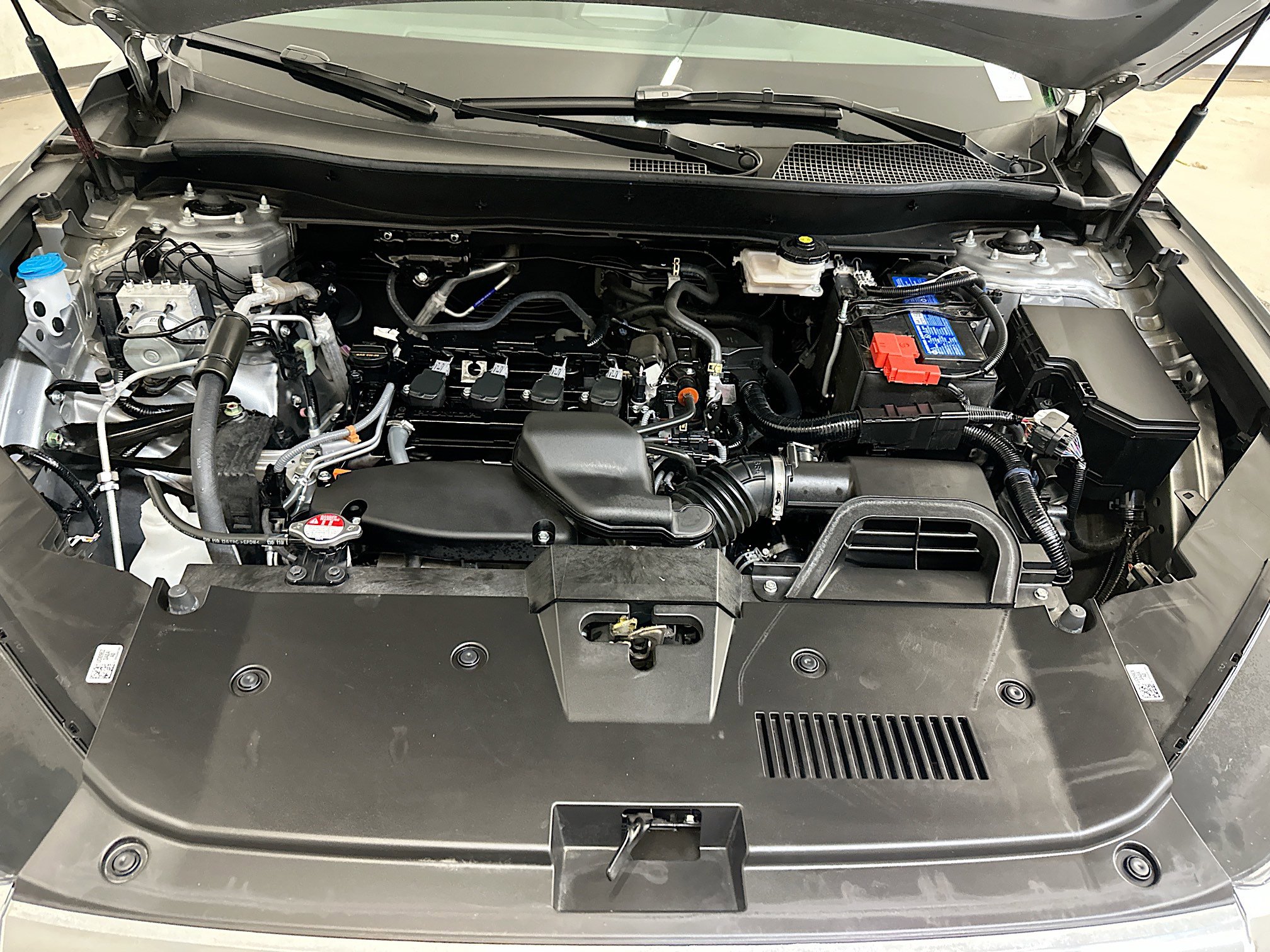 Used 2025 Honda CR-V LX image 32