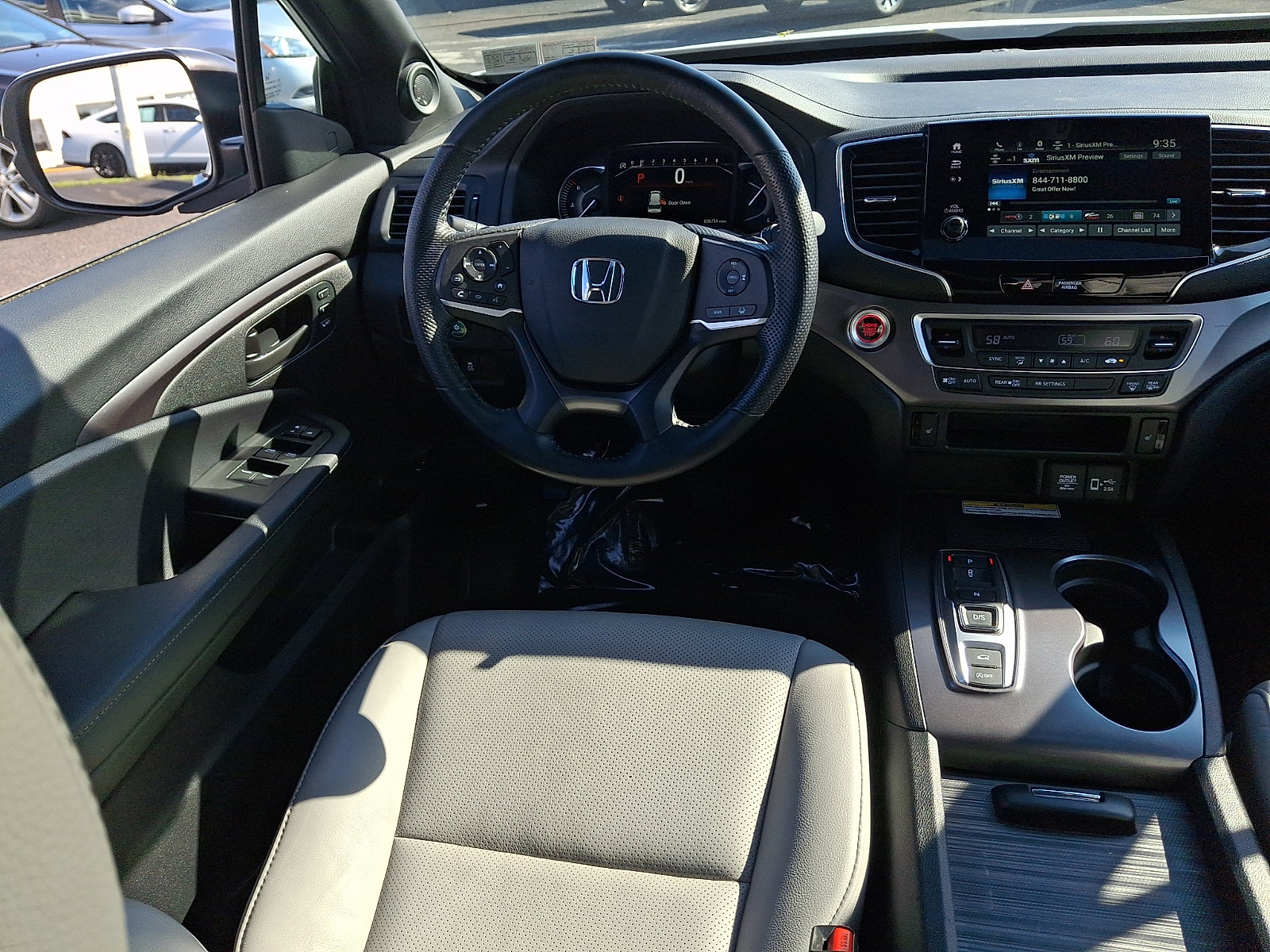 Used 2023 Honda Passport EX-L image 10