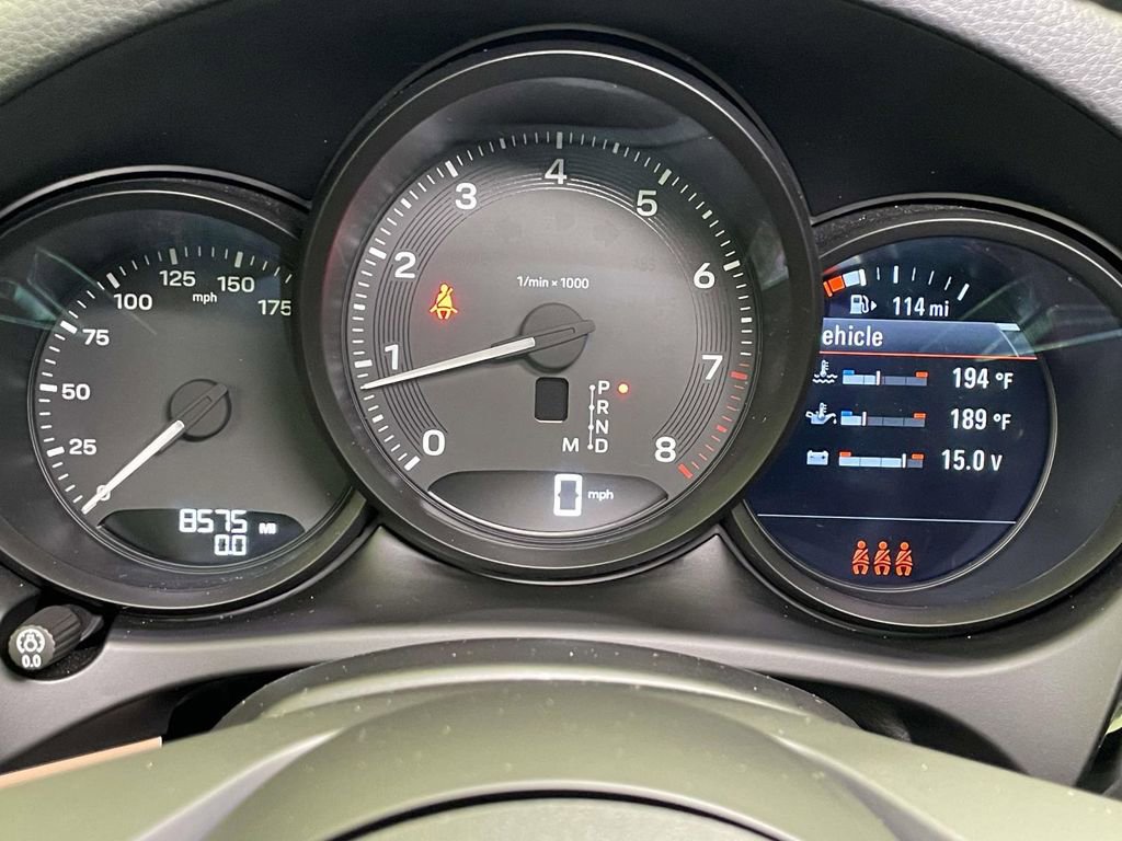 Certified 2025 Porsche Macan image 46