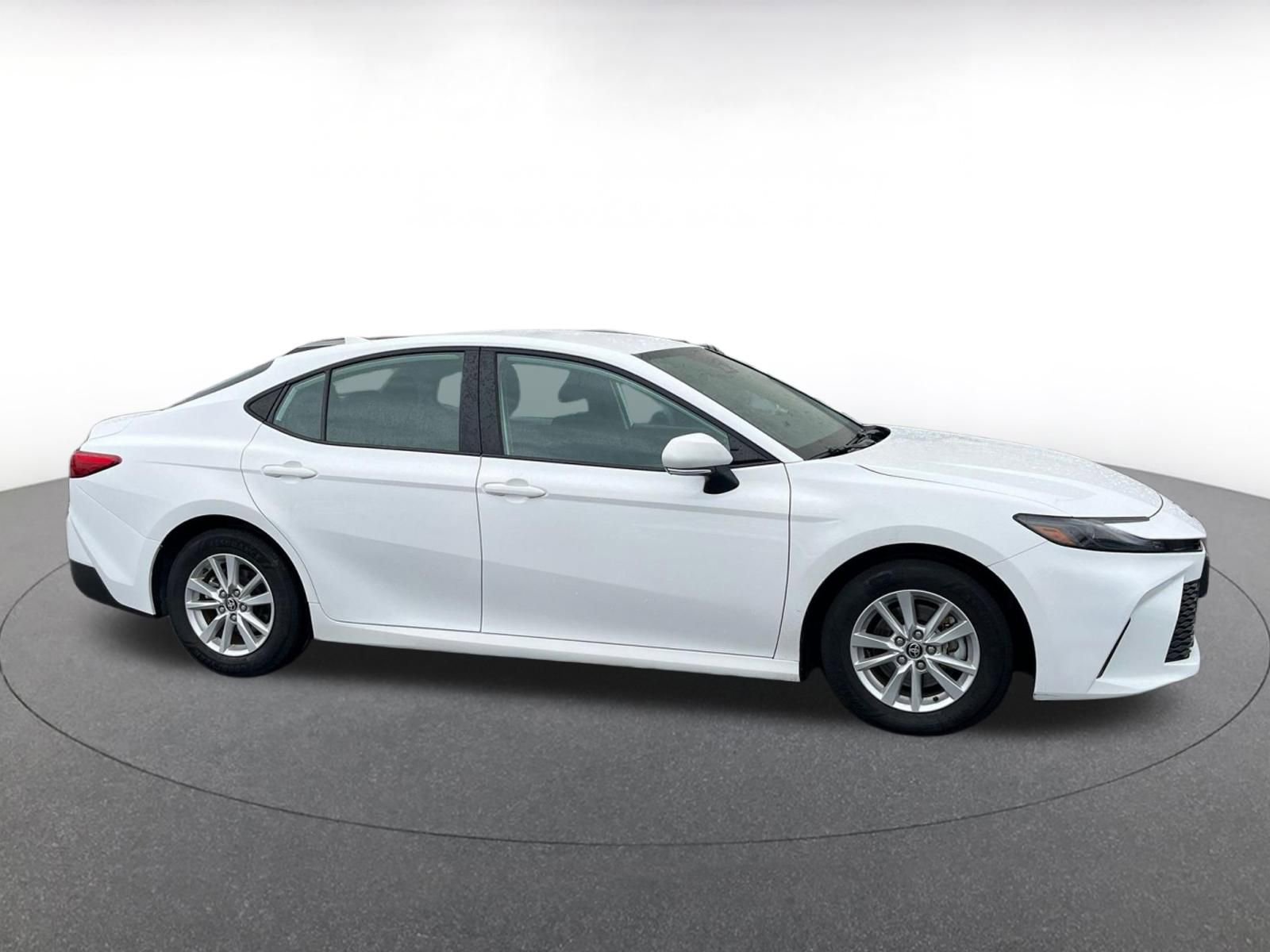 Used 2025 Toyota Camry LE FWD image 15